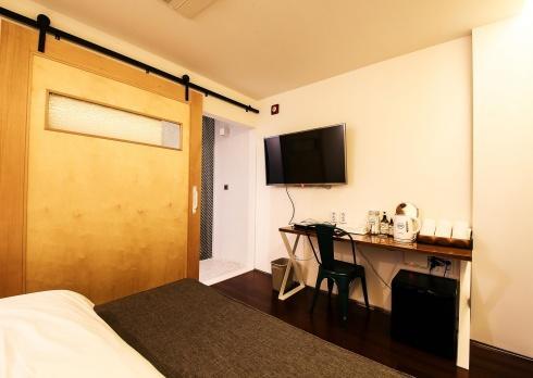 Hotel Elephant Shower Jinju Buitenkant foto